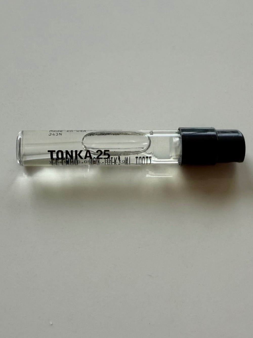 LE LABO Tonka 25 Fragrance sample - 0.75 ml